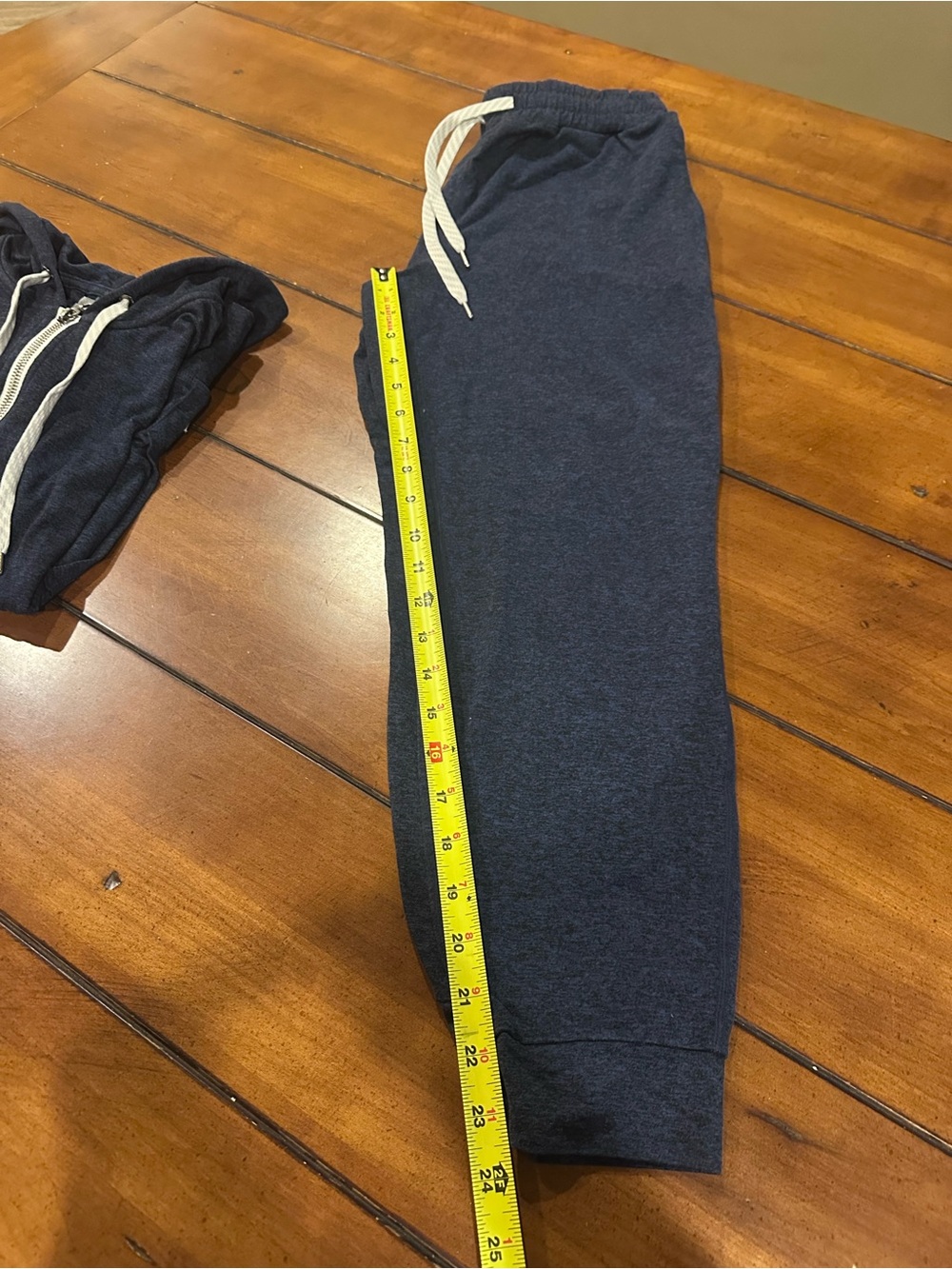 Vuori Navy Blue Drawstring Joggers - Picture 4 of 5